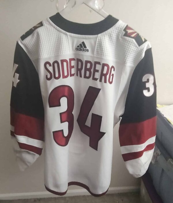 Phoenix Coyotes Carl Soderberg