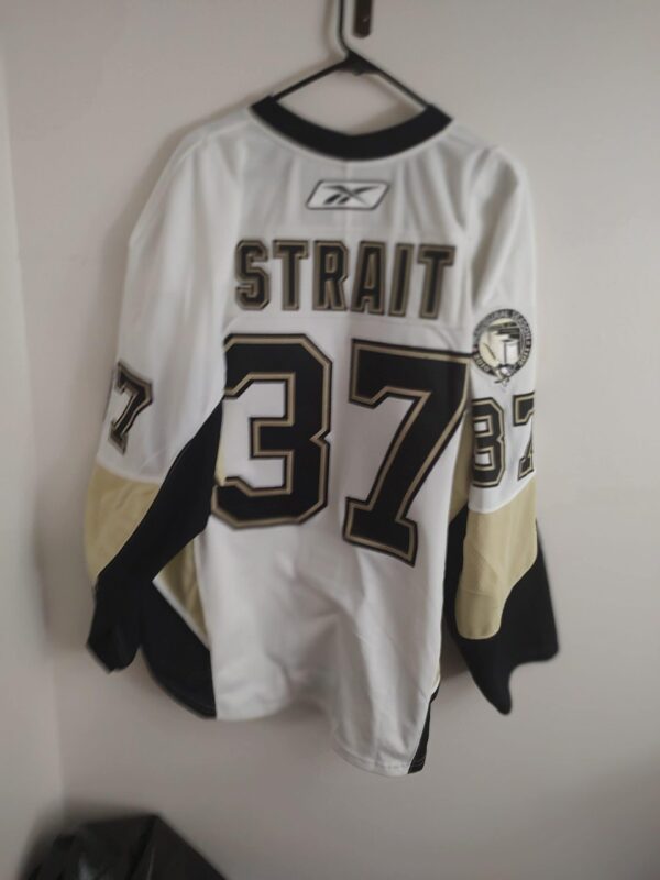 Pittsburgh Penguins Brian Strait