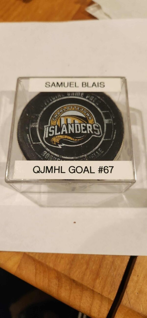 Samuel Blais Charlottetown Islanders Samuel Blais 2015-16 Charlottetown Islanders Puck February 13th 2016