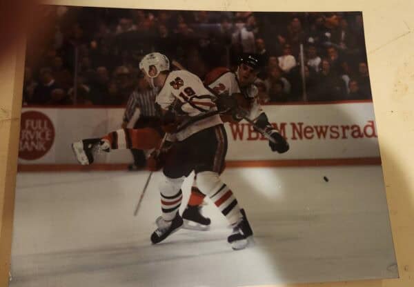 Troy Murray Chicago Blackhawks unsigned photograph in white jersey early 1990's