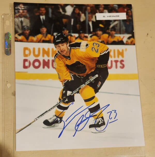 Steve Heinz Boston Bruins wearing Poo Bear jersey 8 X 10 Autographed Picture LOA