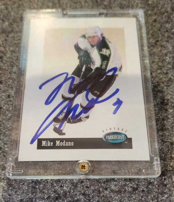 MIKE MODANO DALLAS STARS 1994-95 V2 PARKHURST CARD AUTOGRAPH LOA HOFer