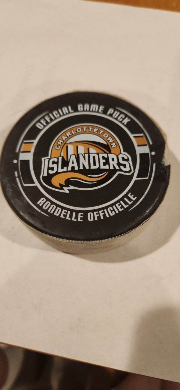 Charlottetown Islanders Samuel Blais 2015-16 Charlottetown Islanders Puck PP Goal January 21st 2016