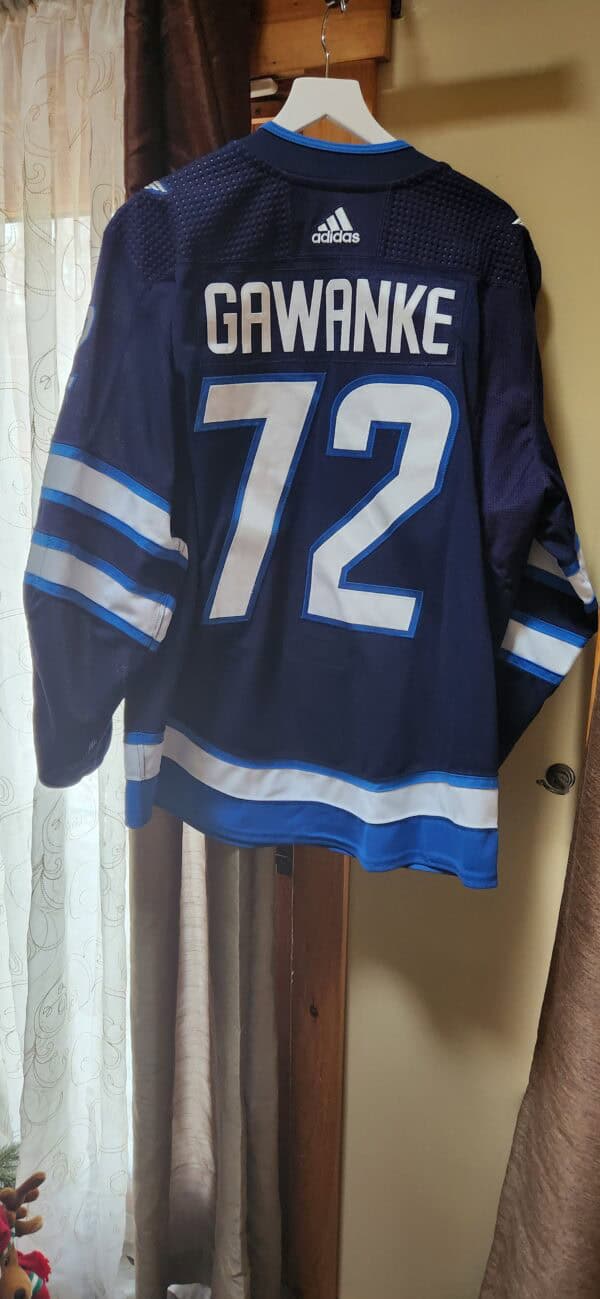 WINNIPEG JETS Leon Gawanke #72 Blue Adidas Airknit size 56 10 yr patch Preseason/TC   $300