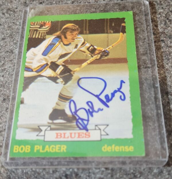 NHL St. Louis Blues Bob Plager Autographed Topps 1973-74 Team Logo Card 134 LOA