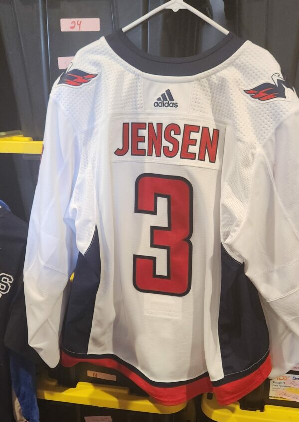 WASHINGTON CAPITALS Nick Jensen #3 White Adidas Airknit 2019-20 size 56 MeiGray #S07038 $500