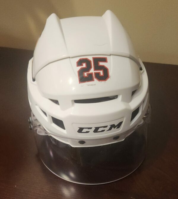 Unknown Chicago #25 Blackhawks white CCM Helmet w/ Visor 2016-2020 Preseason