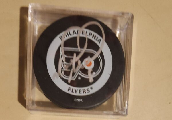 Mark Recchi Autographed Puck