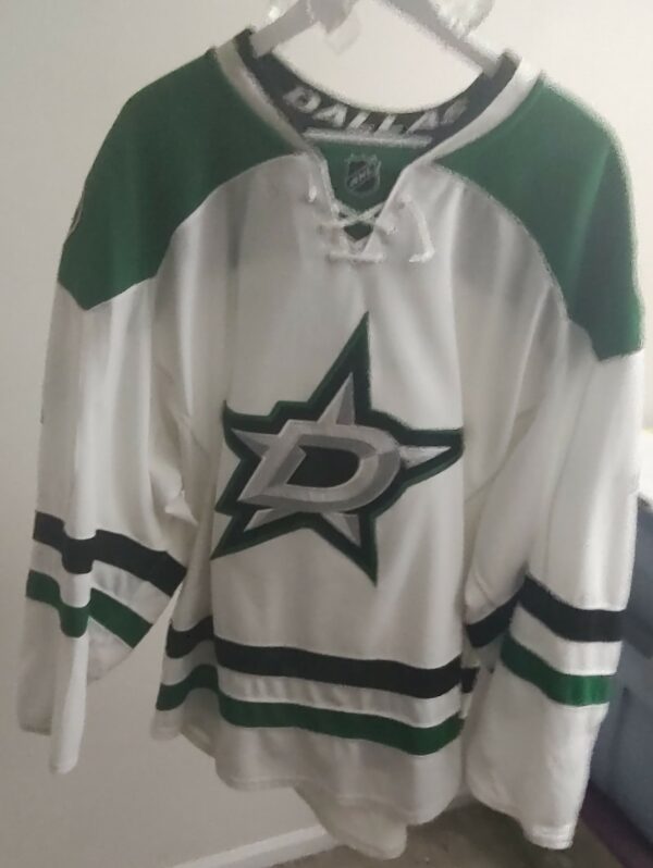 Dallas Stars Jason Demers #4 White Reebok Airknit size 58 2015-16