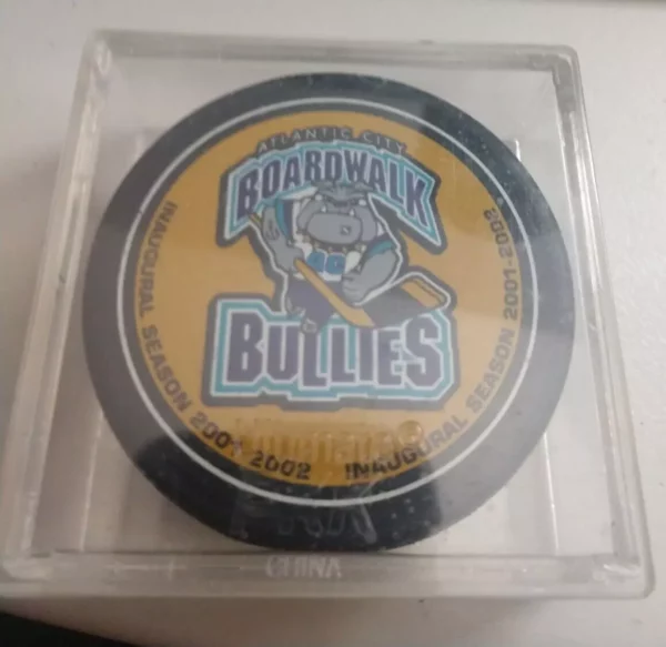 ATLANTIC CITY BOARDWALK BULLIES puck Inaugural Season 2001-2002 ECHL defunct