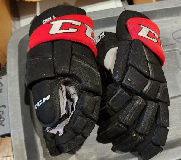 Ottawa Senators CeCi #5 hockey gloves CCM NOC $250